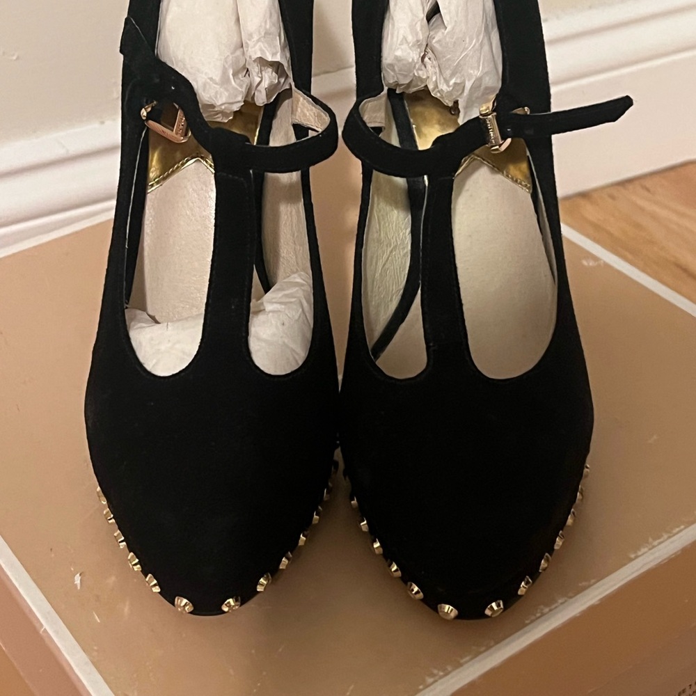 Michael Kors stiletto heel. Worn one time